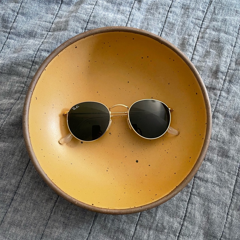 Ray-Ban Classic Round Metal Sunglasses